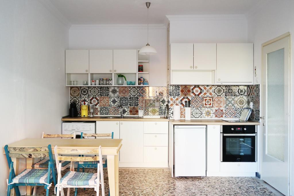 Holiday Apartment Sombrero Néa Péramos Exteriör bild